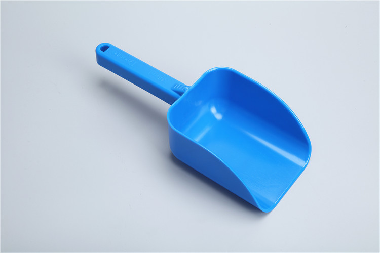 Measuring cup 