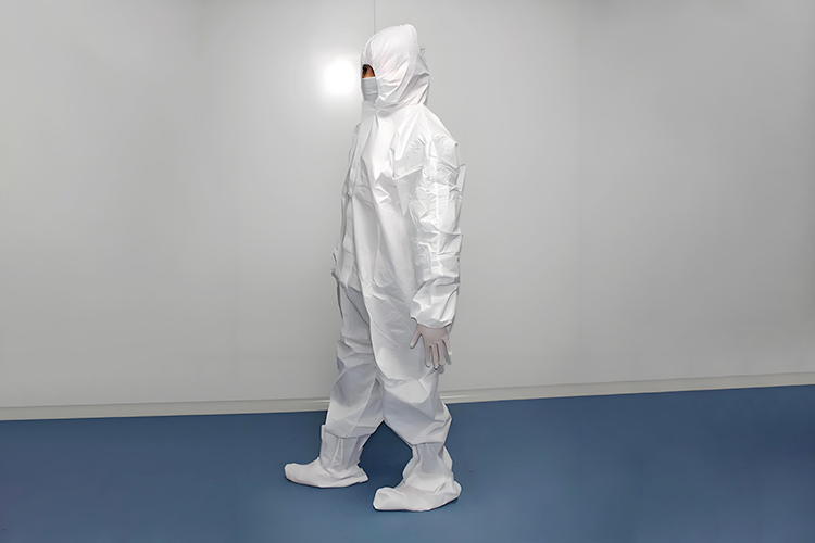 Disposable Cleanroom Coveralls